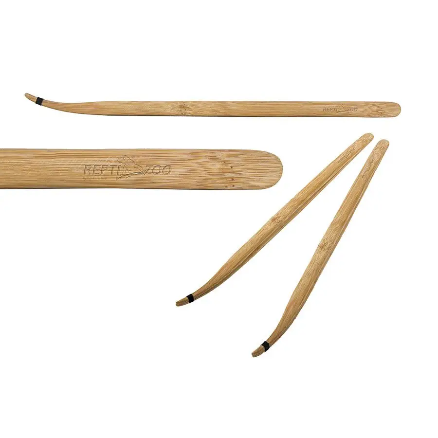 ReptiZoo Bamboo Tweezers 28cm - Image 2