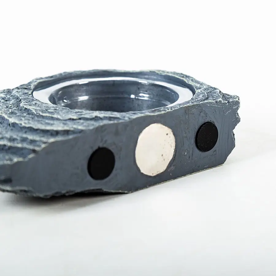 ReptiZoo Magnetic Arboreal Feeder Rock 12x8cm - Image 2
